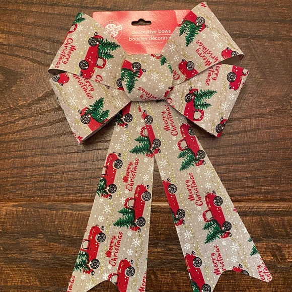 Christmas Farmhouse Red Truck With Christmas Tree Bows & Christmas Ribbon Set - Picture 4 of 16